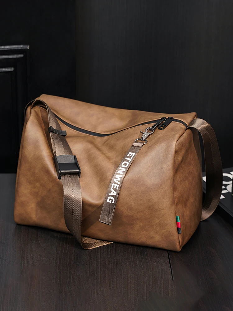 Fashionable Large Capacity Fitness Bag Unisex Casual Crossbody Shoulder Bag Street Style Waterproof Soft PU Leather Handbag
Fashionable Large Capacity Fitness Bag Unisex Casual Crossbody Shoulder Bag Street Style Waterproof Soft PU Leather Handbag