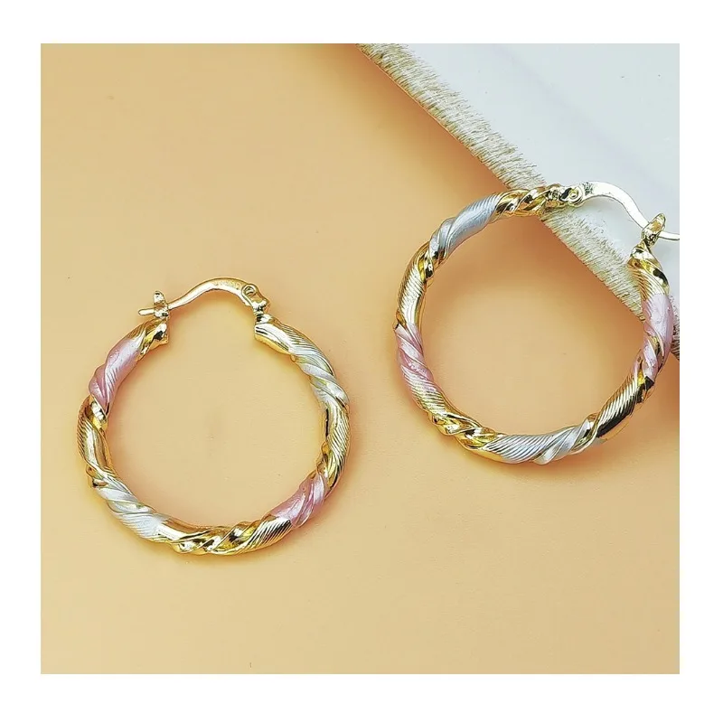 Hot-selling Fashion Light Luxury Circle Creative Stud Earrings Oil Drop Popular Earrings Earrings Simple
Hot-selling Fashion Light Luxury Circle Creative Stud Earrings Oil Drop Popular Earrings Earrings Simple