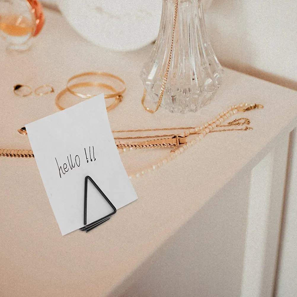 36Pcs Triangle Memo Clips Creative Shaped Paper Clips Multiuse Message Holders Table Decor Photo Display Card Stands Office
36Pcs Triangle Memo Clips Creative Shaped Paper Clips Multiuse Message Holders Table Decor Photo Display Card Stands Office