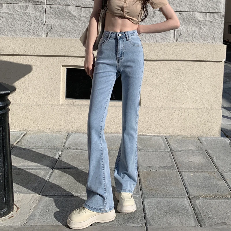 Утягивающие эластичные голубые женские джинсы с высокой талией, расклешенные брюки, хлопковые эластичные повседневные брюки для молодых женщин
Утягивающие эластичные голубые женские джинсы с высокой талией, расклешенные брюки, хлопковые эластичные повседневные брюки для молодых женщин