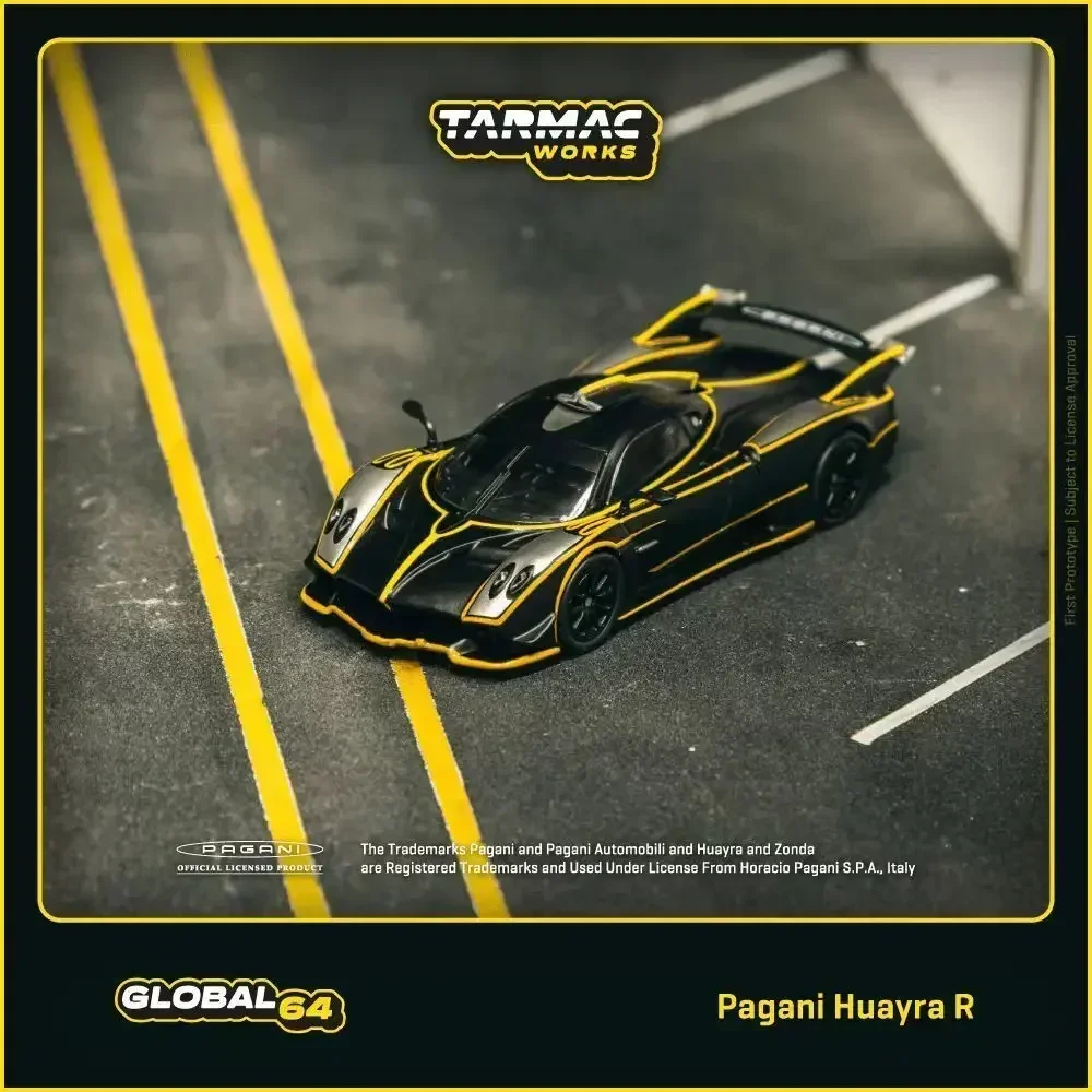 TW 1:64 Pagani Huayra R Matt Black Silver Литая под давлением модель автомобиля Коллекция миниатюрных игрушек Tarmac Works
TW 1:64 Pagani Huayra R Matt Black Silver Литая под давлением модель автомобиля Коллекция миниатюрных игрушек Tarmac Works