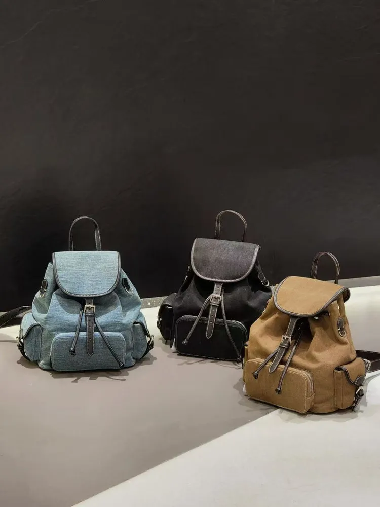 First layer cowhide splicing denim cloth, shoulder travel small backpack, casual shoulder bag, pocket, handbag, underarm bag.
First layer cowhide splicing denim cloth, shoulder travel small backpack, casual shoulder bag, pocket, handbag, underarm bag.
