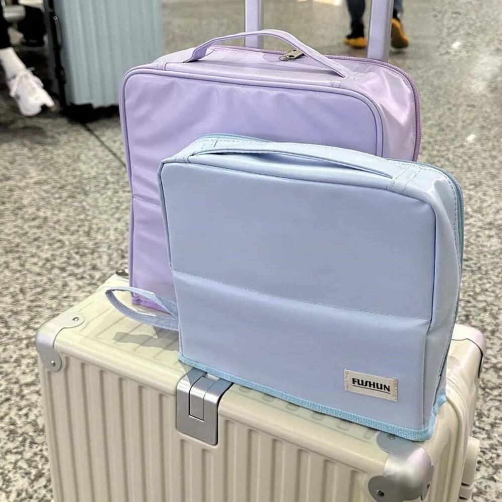 PU Standable Vertical Makeup Bag Large Capacity Anti-splash Water Travel Toiletry Bag with Mirror Wear-resistant
PU Standable Vertical Makeup Bag Large Capacity Anti-splash Water Travel Toiletry Bag with Mirror Wear-resistant