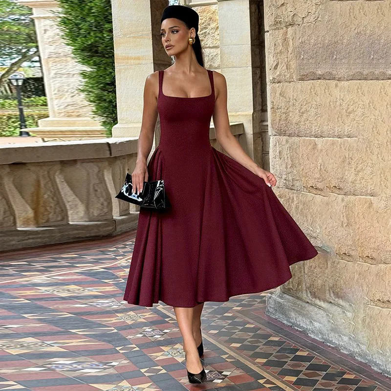 New Style Long Skirt With Suspender, Square Neck, Sexy Backless And Waist Cinched Dress
New Style Long Skirt With Suspender, Square Neck, Sexy Backless And Waist Cinched Dress
