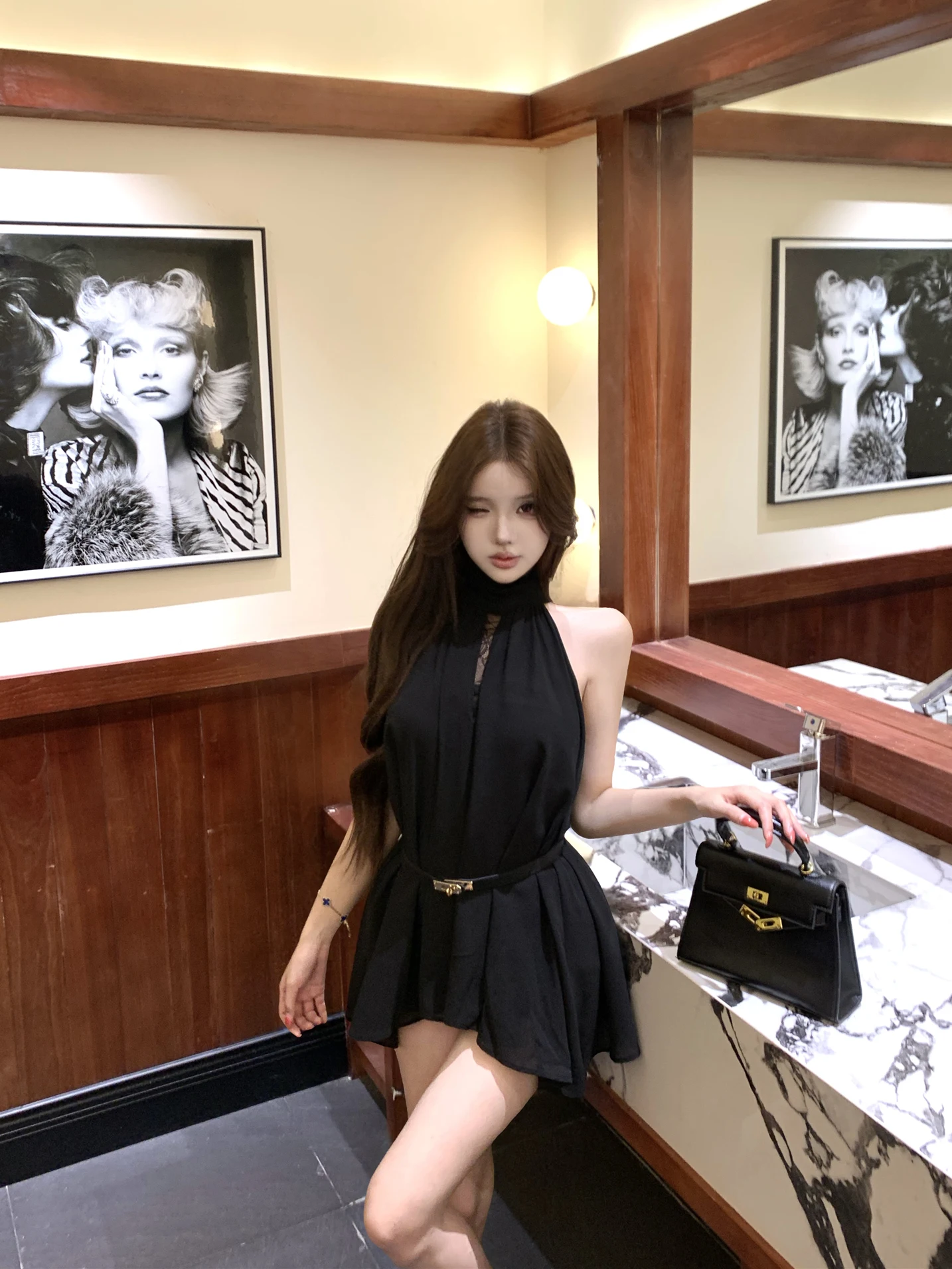 Kumikumi Women's Black Casual Shirt Sleeveless Two-Piece Set High Waist Shorts Spring Summer Fashion Outfit Belted Neckline
Kumikumi Women's Black Casual Shirt Sleeveless Two-Piece Set High Waist Shorts Spring Summer Fashion Outfit Belted Neckline