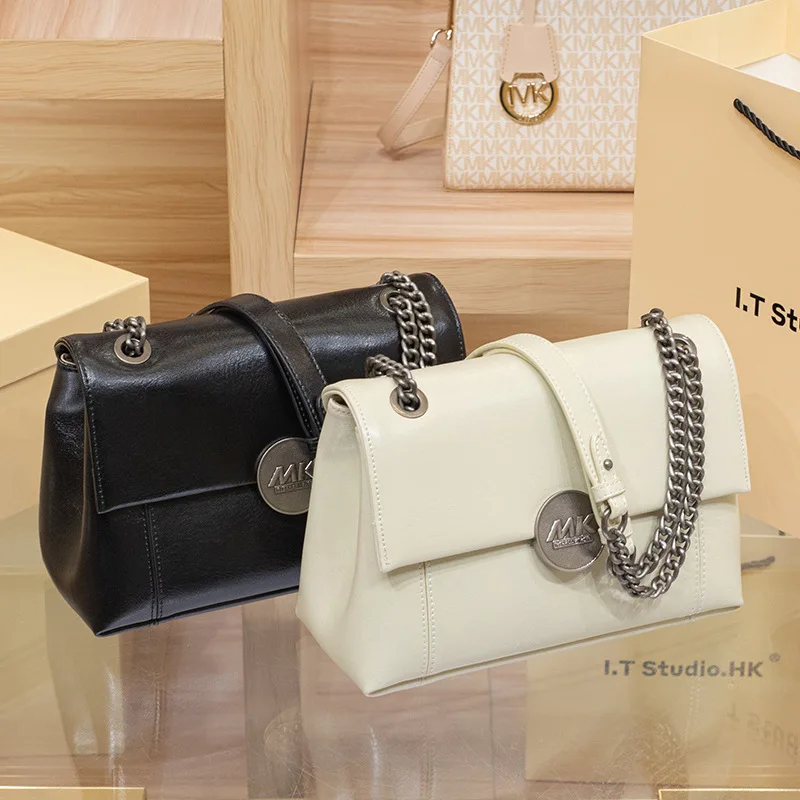 Classic Elegant Ladies Handbag, Luxury Leather Crossbody Messenger, Designer Shoulder Tote Bag for Women
Classic Elegant Ladies Handbag, Luxury Leather Crossbody Messenger, Designer Shoulder Tote Bag for Women