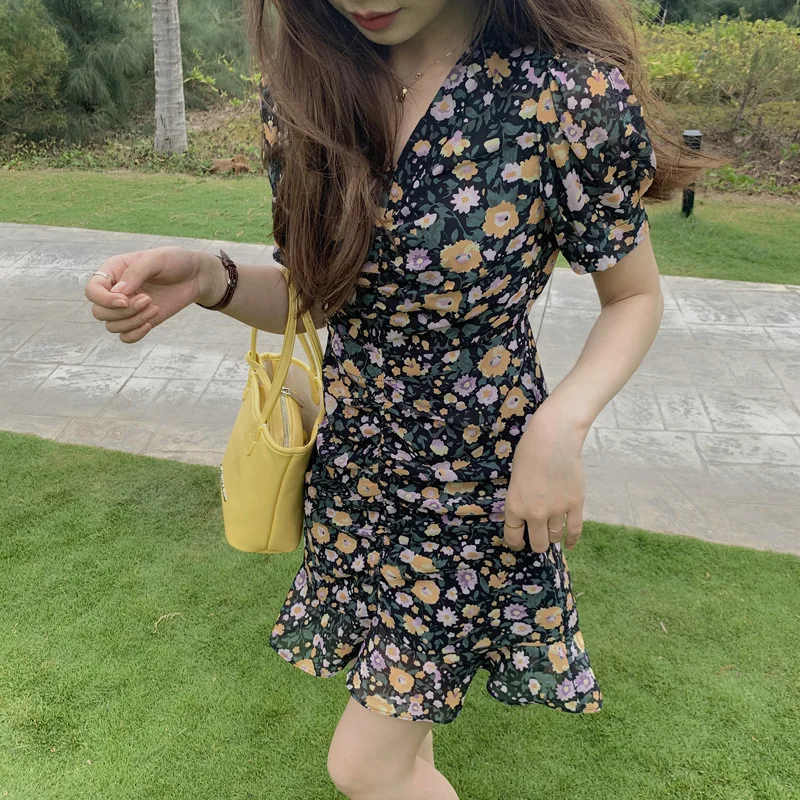 Bla Floral Print Dr Women's Summer New Sle V-ne ort Tea Break Holiday Vaion INS Retro Skirt Dr
Bla Floral Print Dr Women's Summer New Sle V-ne ort Tea Break Holiday Vaion INS Retro Skirt Dr