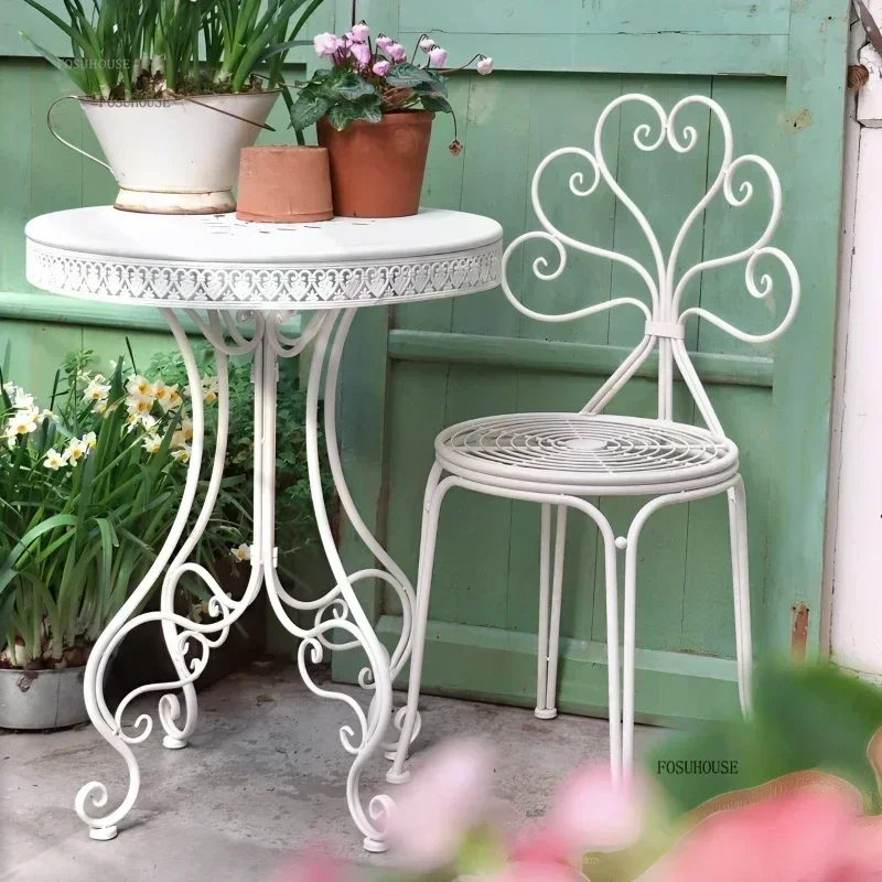 American Outdoor Iron Table and Chair Set Retro Waterproof Courtyard Decoration Garden Furniture Sets Balcony Round Table i
American Outdoor Iron Table and Chair Set Retro Waterproof Courtyard Decoration Garden Furniture Sets Balcony Round Table i