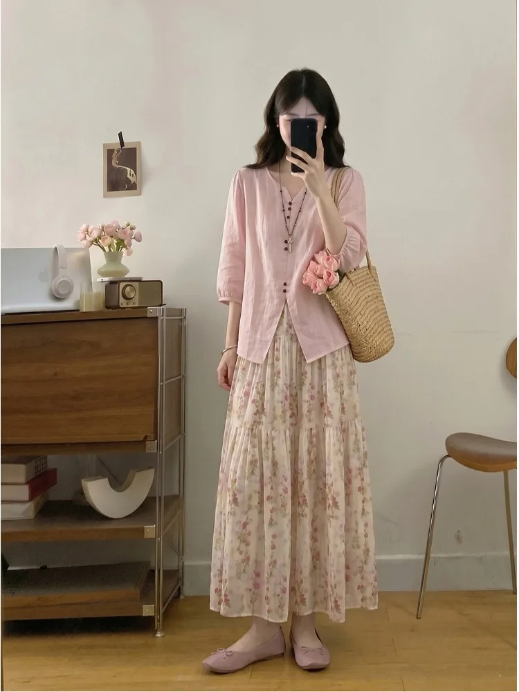 plus Size Casual Floral Print Set Summer 2026 V-Neck Short Sleeve Shirt And Half-length Skirt Fashionable Commute Style High ...
plus Size Casual Floral Print Set Summer 2026 V-Neck Short Sleeve Shirt And Half-length Skirt Fashionable Commute Style High ...