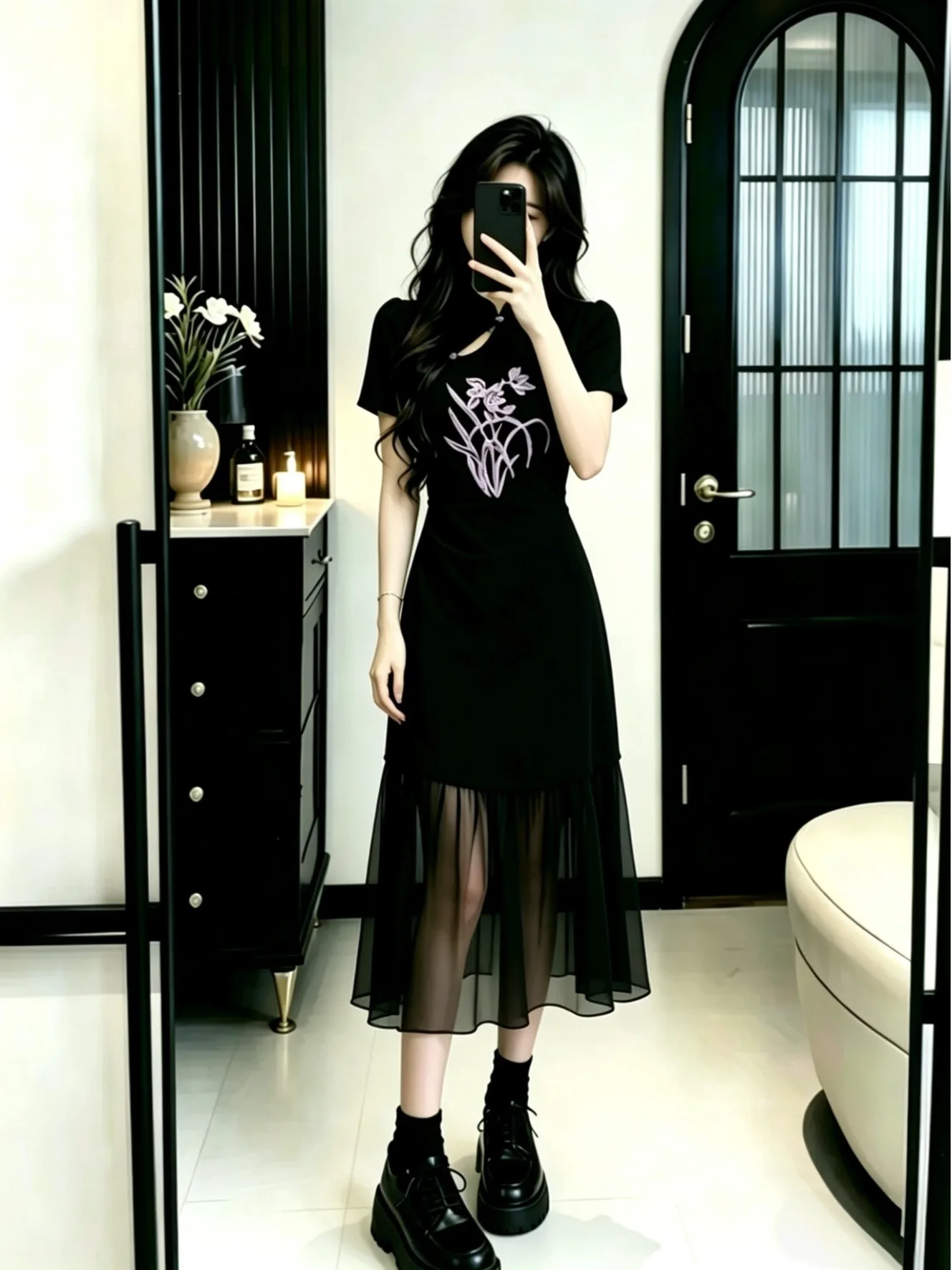 Retro Chinese Style Large Size Long Skirt with Floral Embroidery Age-Defying Mosaic Splice Summer Fashion for Women
Retro Chinese Style Large Size Long Skirt with Floral Embroidery Age-Defying Mosaic Splice Summer Fashion for Women