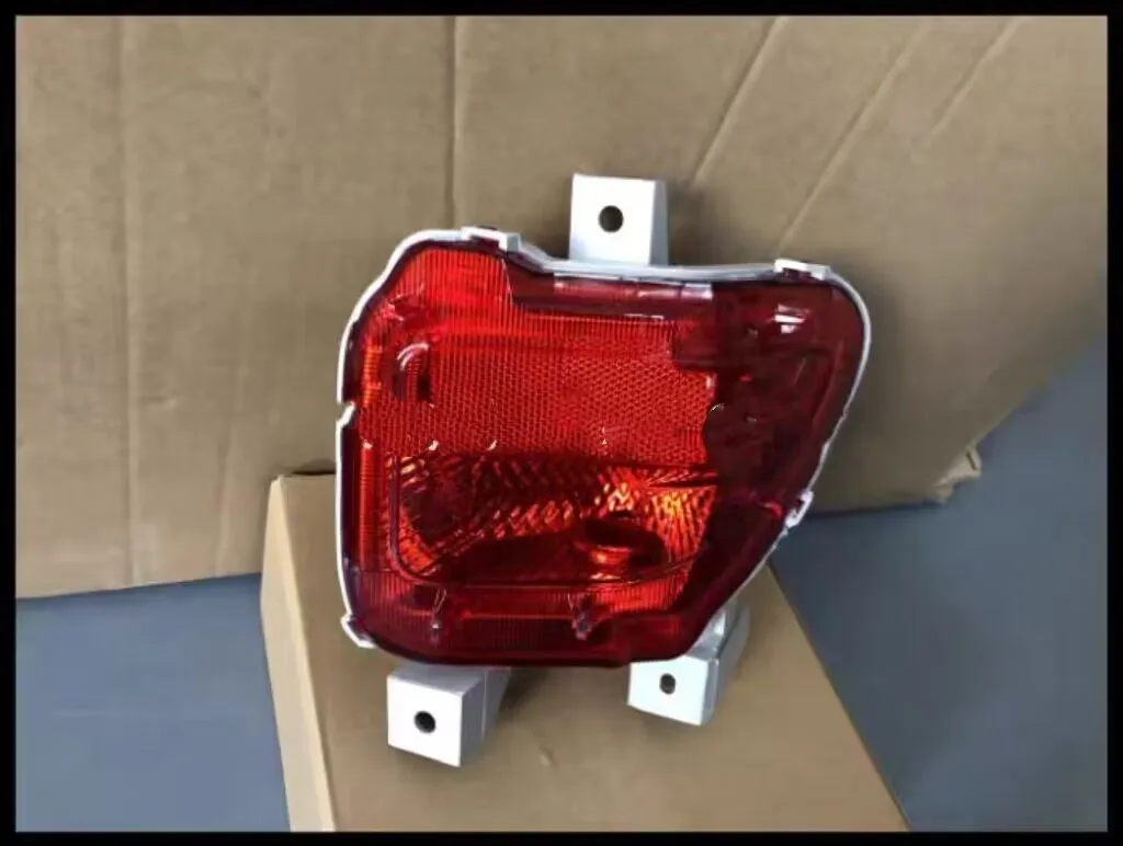 Rear Foglight For Toyota RAV4 2005 2006 2007 2008 2009-2012 rear bumper foglight foglamp fog light fog lamp Brake lights
Rear Foglight For Toyota RAV4 2005 2006 2007 2008 2009-2012 rear bumper foglight foglamp fog light fog lamp Brake lights
