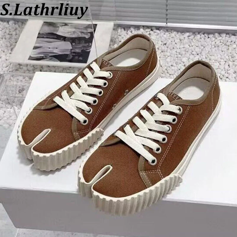 Spring Autumn Canvas Lace Up Thick Bottom Casual Shoes Round Toe Split Toe Flat Bottom Shoes Solid Color Board Shoes Unisex
Spring Autumn Canvas Lace Up Thick Bottom Casual Shoes Round Toe Split Toe Flat Bottom Shoes Solid Color Board Shoes Unisex