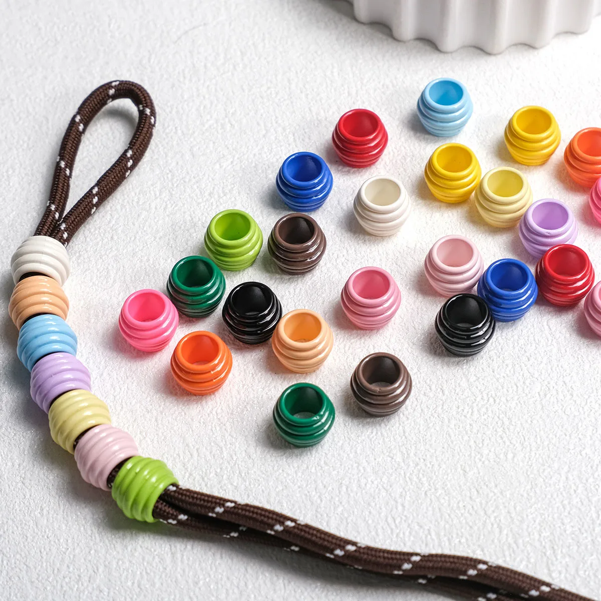 100pcs 14*10mm Big Hole Stripe Style Round Acrylic Plastic Spacer Beads Fit Bracelet Necklace Earring Ornament Accessories
100pcs 14*10mm Big Hole Stripe Style Round Acrylic Plastic Spacer Beads Fit Bracelet Necklace Earring Ornament Accessories