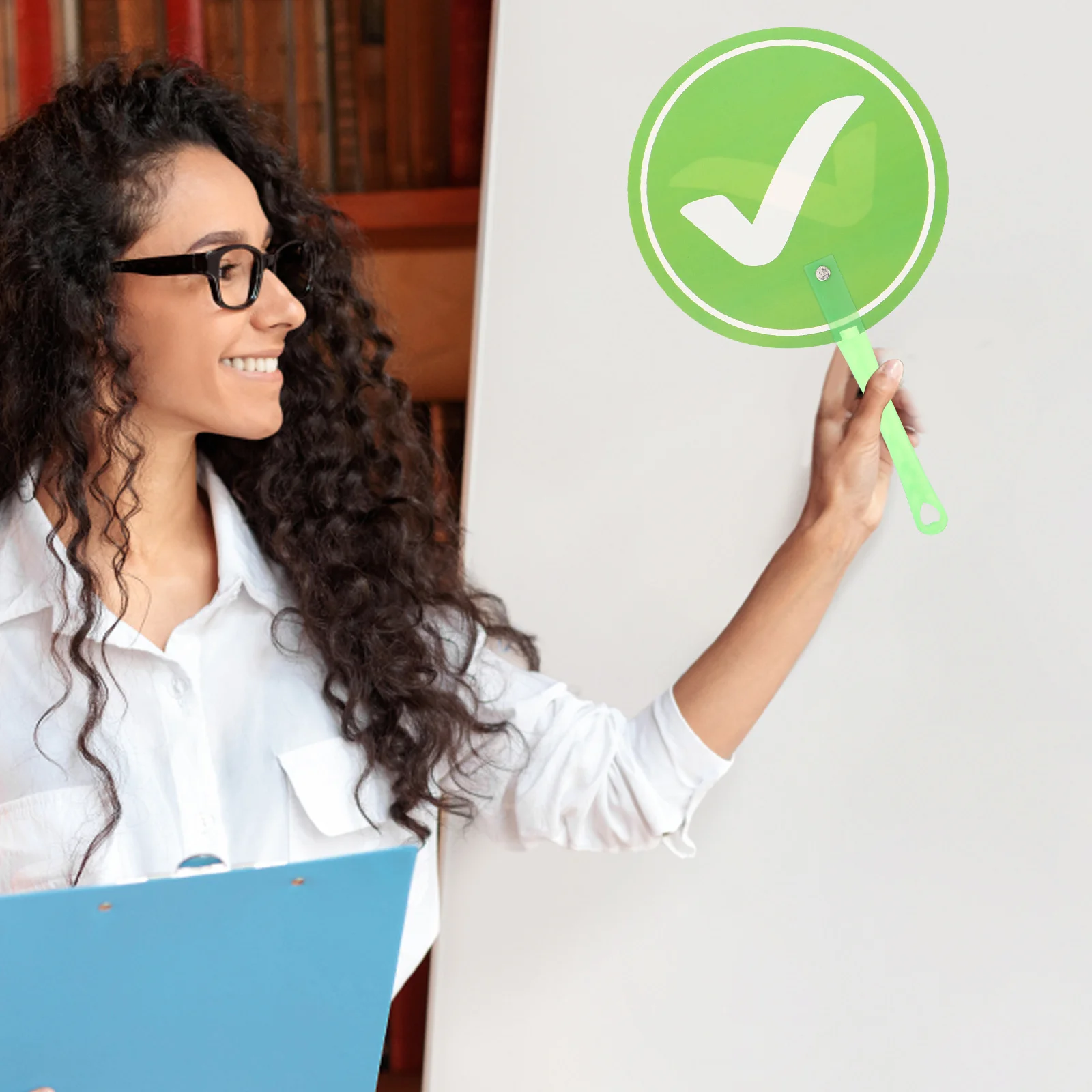 4 Pcs Handheld Interactive Holding Sign Student Plastic Classroom Judging Board
4 Pcs Handheld Interactive Holding Sign Student Plastic Classroom Judging Board