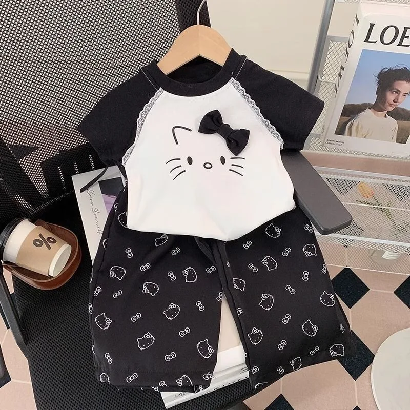 Girls Boys Kawaii Sanrio Hello Kitty Baby Short Sleeve Two-piece Set 2025 New Cute Children Printed Casual Pants Gifts Toys
Girls Boys Kawaii Sanrio Hello Kitty Baby Short Sleeve Two-piece Set 2025 New Cute Children Printed Casual Pants Gifts Toys