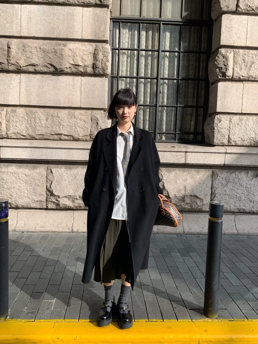 647s Resurrection Sle Double-Faced Woolen Coat with Double Rows of Buttons High-End Silhouette Camere Wool Long Sve Coat
647s Resurrection Sle Double-Faced Woolen Coat with Double Rows of Buttons High-End Silhouette Camere Wool Long Sve Coat