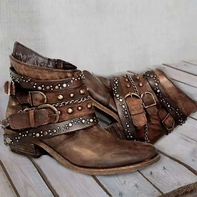 European and American fashion belt-buckle retro ankle boots 2020 winter new style rivet large size mid-heel
European and American fashion belt-buckle retro ankle boots 2020 winter new style rivet large size mid-heel