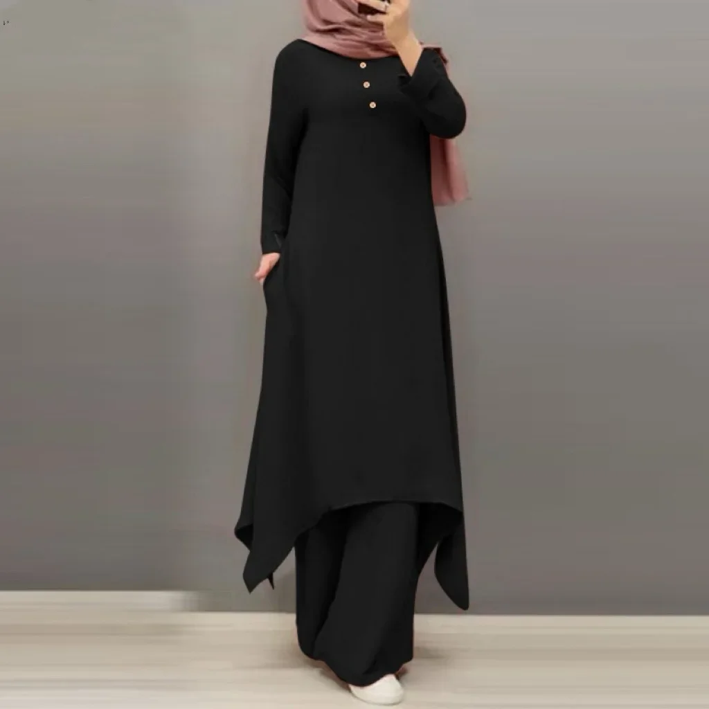 Turkish Muslim Ladies' Casual Suit in Solid Color, with A Round Neck, Decorative Wooden Buttons, Long Sleeves and Long Trousers.
Turkish Muslim Ladies' Casual Suit in Solid Color, with A Round Neck, Decorative Wooden Buttons, Long Sleeves and Long Trousers.