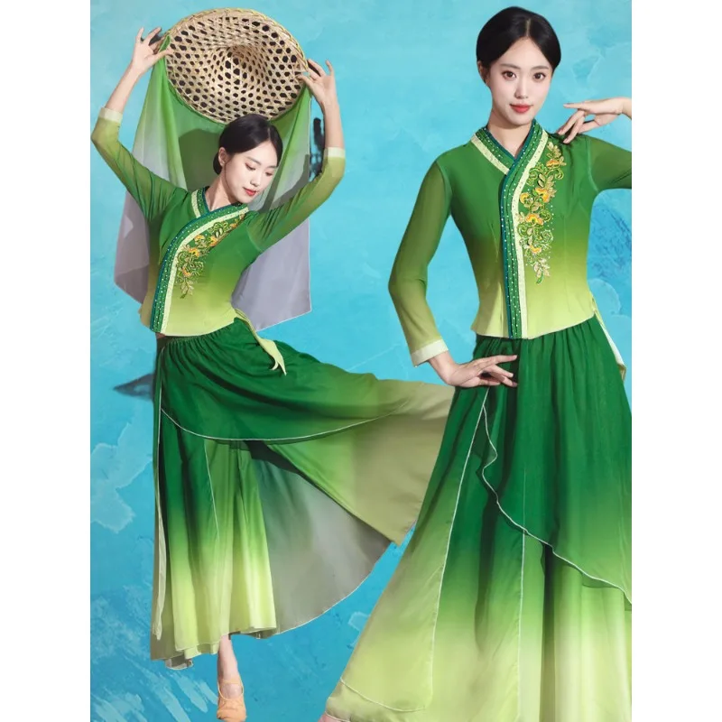 Yangge dance costume new suit soil can fragrance dance costume dance costume female
Yangge dance costume new suit soil can fragrance dance costume dance costume female