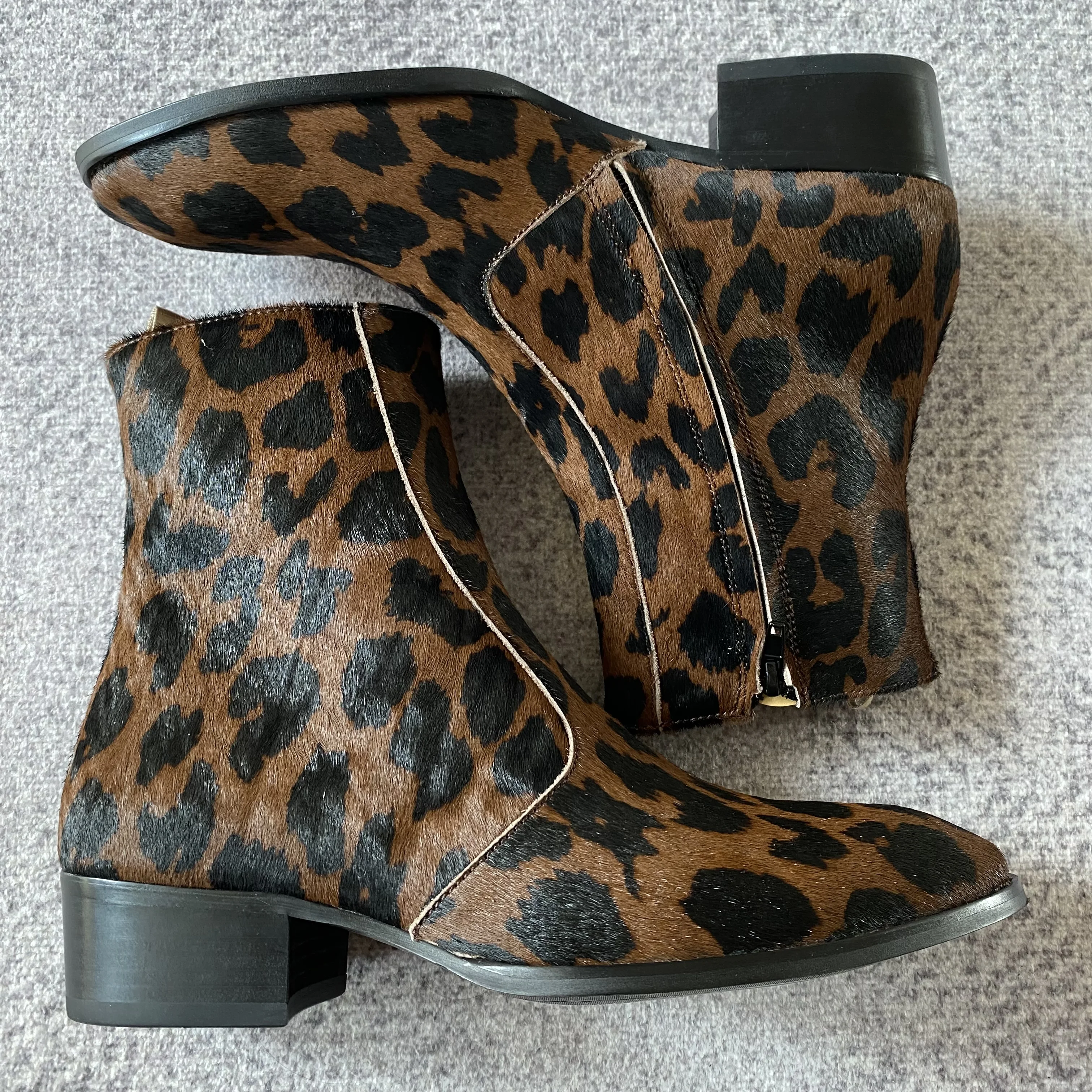 Handmade Factory Real Fur Genuine Leather Men Zipper Up Leopard Print Wedge Slim Fit Boots
Handmade Factory Real Fur Genuine Leather Men Zipper Up Leopard Print Wedge Slim Fit Boots
