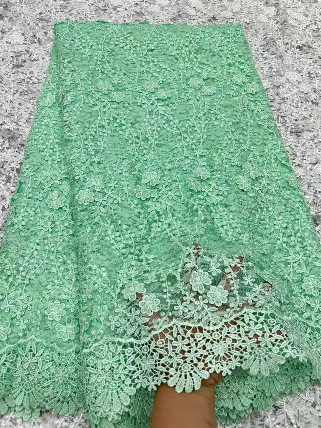 New Luxury Dimensional Lace Fabric 2026 High Quality Lace Water Soluble Embroidered Fashion Soft Green Lace Fabric
New Luxury Dimensional Lace Fabric 2026 High Quality Lace Water Soluble Embroidered Fashion Soft Green Lace Fabric