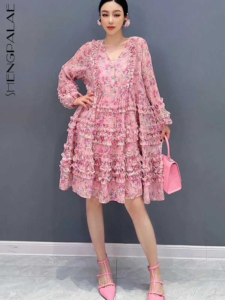 SHENGPALAE 2024 Summer New Women's Printed Chiffon Dress Large Swing Long Sleeved V-neck Fragmented Flower Elegant Robe 5R9846
SHENGPALAE 2024 Summer New Women's Printed Chiffon Dress Large Swing Long Sleeved V-neck Fragmented Flower Elegant Robe 5R9846