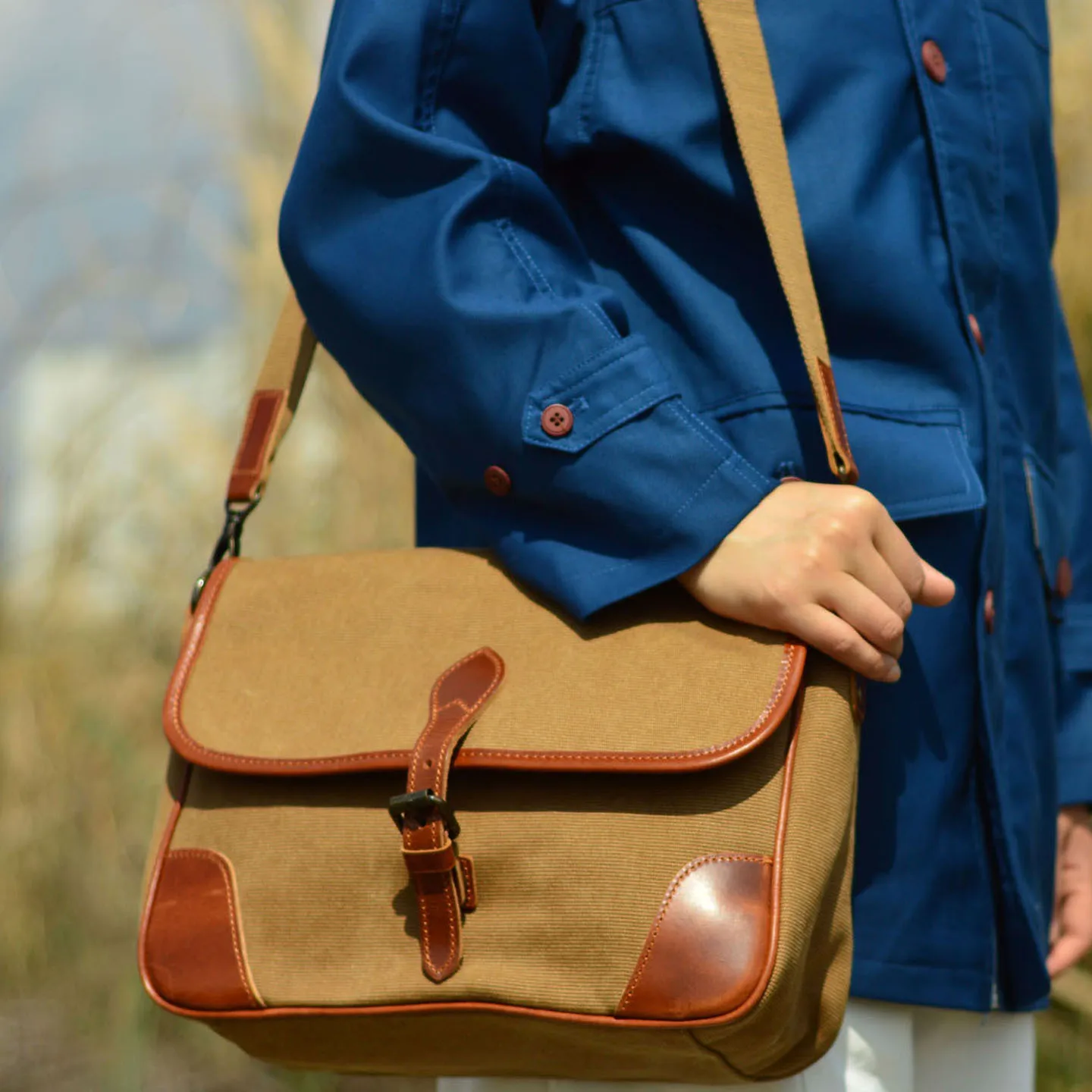Retro Canvas Crossbody Bag Casual Commuter Travel Women's Bag Removable Shoulder Strap Foldable Dig Bag Soft Canvas Material
Retro Canvas Crossbody Bag Casual Commuter Travel Women's Bag Removable Shoulder Strap Foldable Dig Bag Soft Canvas Material