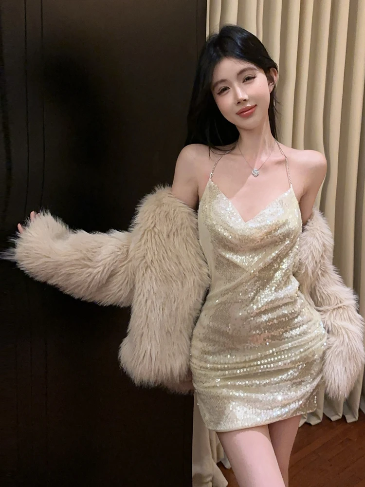 Сексуальная облегающая юбка с серебряной цепочкой и ожерельем для ночного клуба, яркая юбка с высокой талией без свека
Сексуальная облегающая юбка с серебряной цепочкой и ожерельем для ночного клуба, яркая юбка с высокой талией без свека