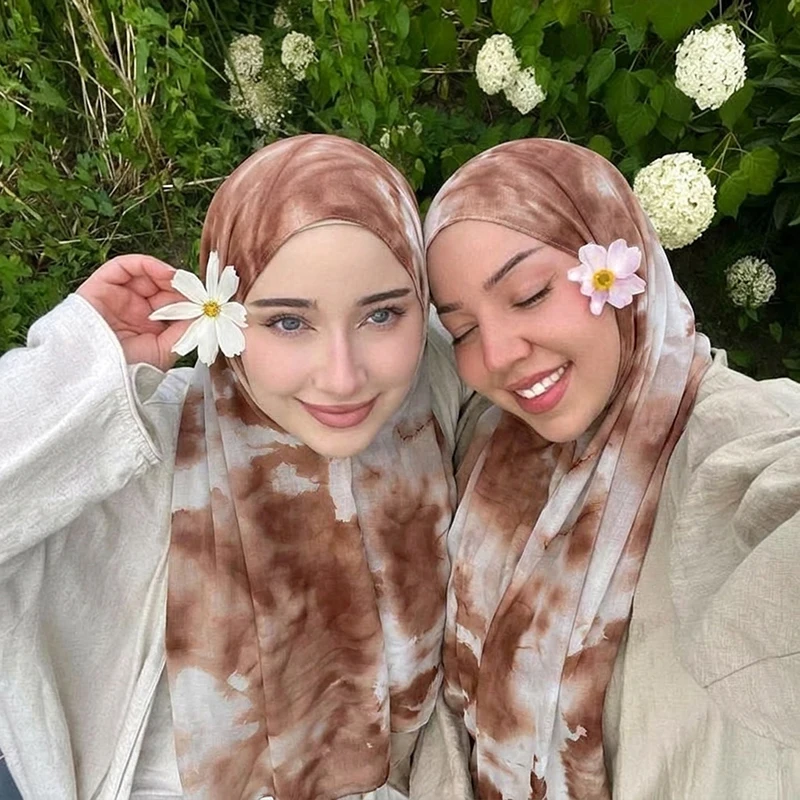 Fashion Muslim Hijab Ink Painting Tie-dye Scarf Soft Breathable Bandana Lightweight Head Wrap for Beach Vacation Daily Outing
Fashion Muslim Hijab Ink Painting Tie-dye Scarf Soft Breathable Bandana Lightweight Head Wrap for Beach Vacation Daily Outing