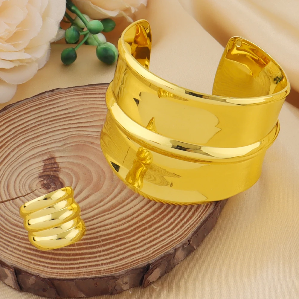 Dubai New Luxury Plated Gold Jewelry Set Stainless Steel Adjus Cuff Arm Bangle Charm Ring for Women Unique Wedding Jewelry Gift
Dubai New Luxury Plated Gold Jewelry Set Stainless Steel Adjus Cuff Arm Bangle Charm Ring for Women Unique Wedding Jewelry Gift