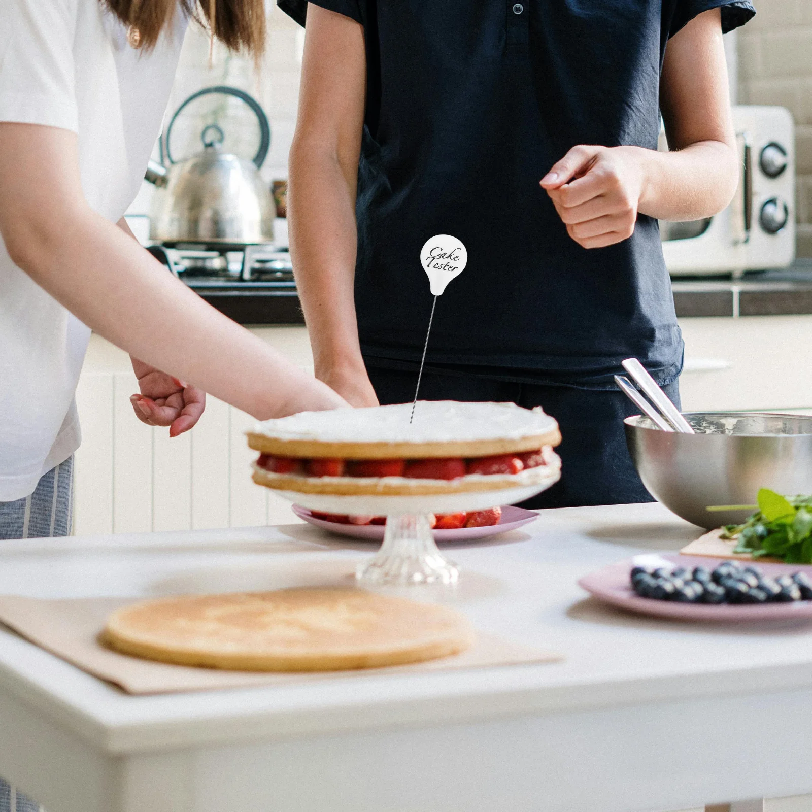 1Pcs Stainless Steel Cake Tester with Anti-Slip Grip for Baking Tools, Easy Clean Needle for Cakes Cupcakes Muffins Bread DIY
1Pcs Stainless Steel Cake Tester with Anti-Slip Grip for Baking Tools, Easy Clean Needle for Cakes Cupcakes Muffins Bread DIY