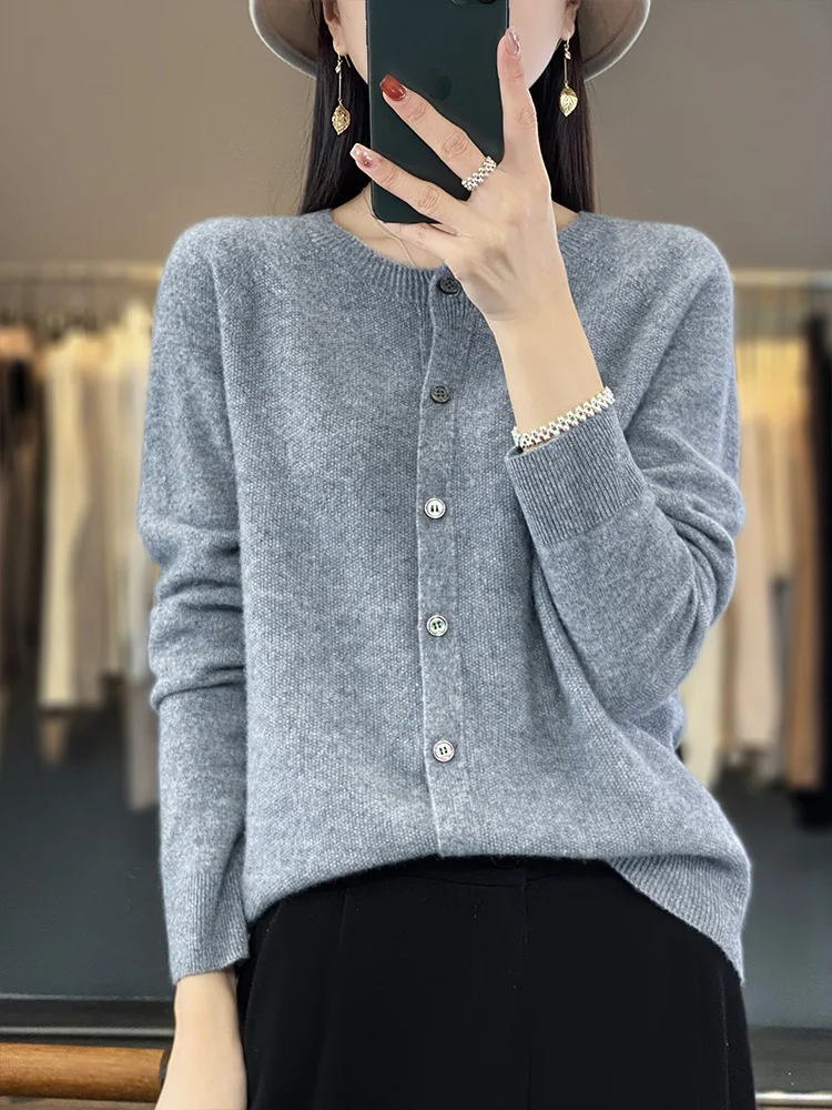 2024 Women's 100% Merino Wool Sweater O-neck Long Sleeve Cardigan Spring Autumn Office Lady Clothes Fashion Basic Grace Top
2024 Women's 100% Merino Wool Sweater O-neck Long Sleeve Cardigan Spring Autumn Office Lady Clothes Fashion Basic Grace Top