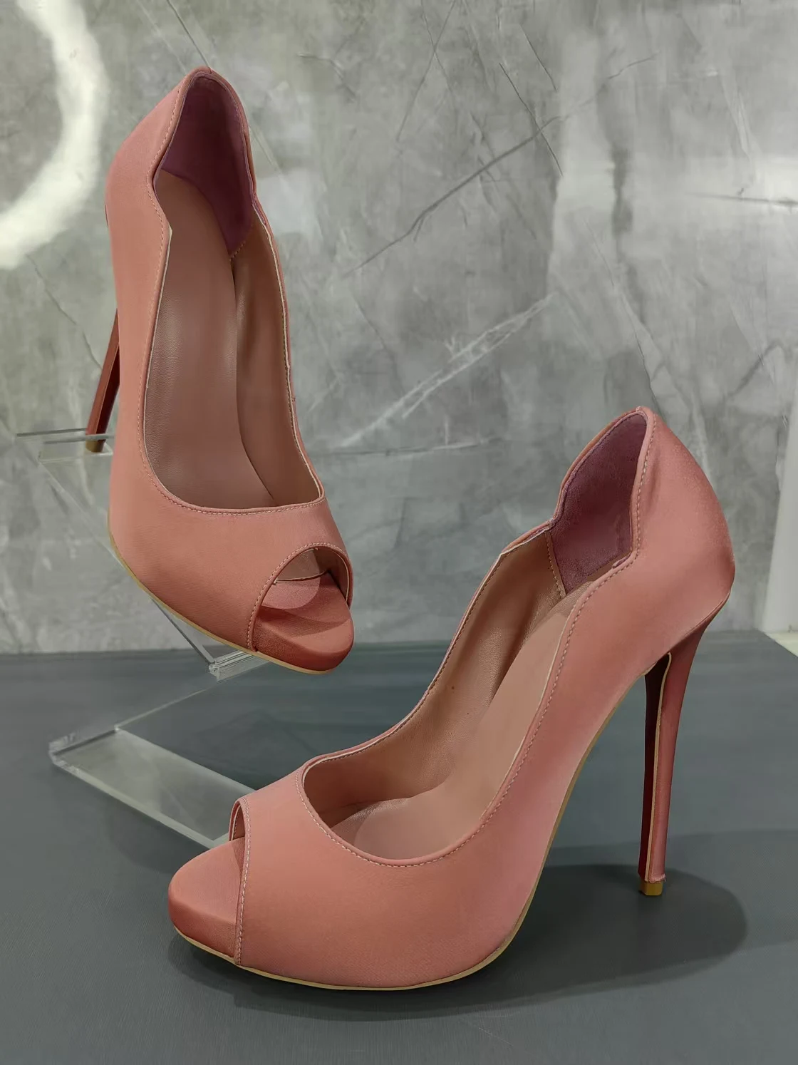 Pink Open Toe Sandals Summer Women Shoes Slip on Female Pumps Solid Cover Heel Zapatos Mujer
Pink Open Toe Sandals Summer Women Shoes Slip on Female Pumps Solid Cover Heel Zapatos Mujer