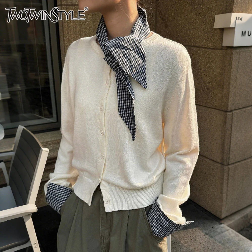 TWOTWINSTYLE Solid Spliced Plaid Chic Shirt Female O Neck Long Sleeve Loose Korean Streetwear Women's Shirts Autumn Fashion New
TWOTWINSTYLE Solid Spliced Plaid Chic Shirt Female O Neck Long Sleeve Loose Korean Streetwear Women's Shirts Autumn Fashion New