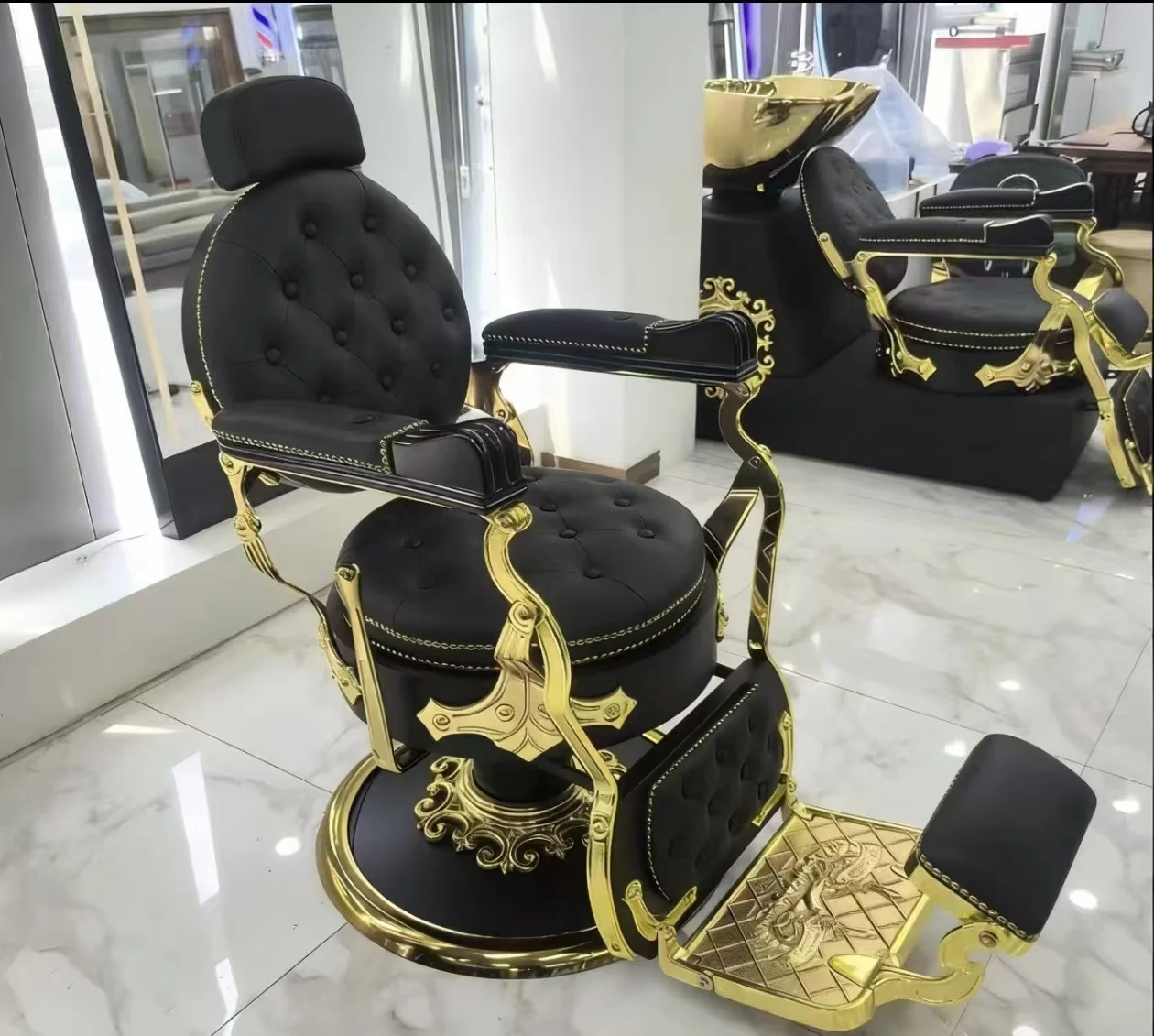 Hairdressing Reclining Styling Hair Salon Furniture Barber Chairs Salon Shop Equipement
Hairdressing Reclining Styling Hair Salon Furniture Barber Chairs Salon Shop Equipement