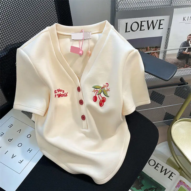 Oversized Summer Casual Buttons V-neck Short Sleeve T-Shirt Femme Simplicity Embroidered Loose Top Tee Women Clothing All-match
Oversized Summer Casual Buttons V-neck Short Sleeve T-Shirt Femme Simplicity Embroidered Loose Top Tee Women Clothing All-match