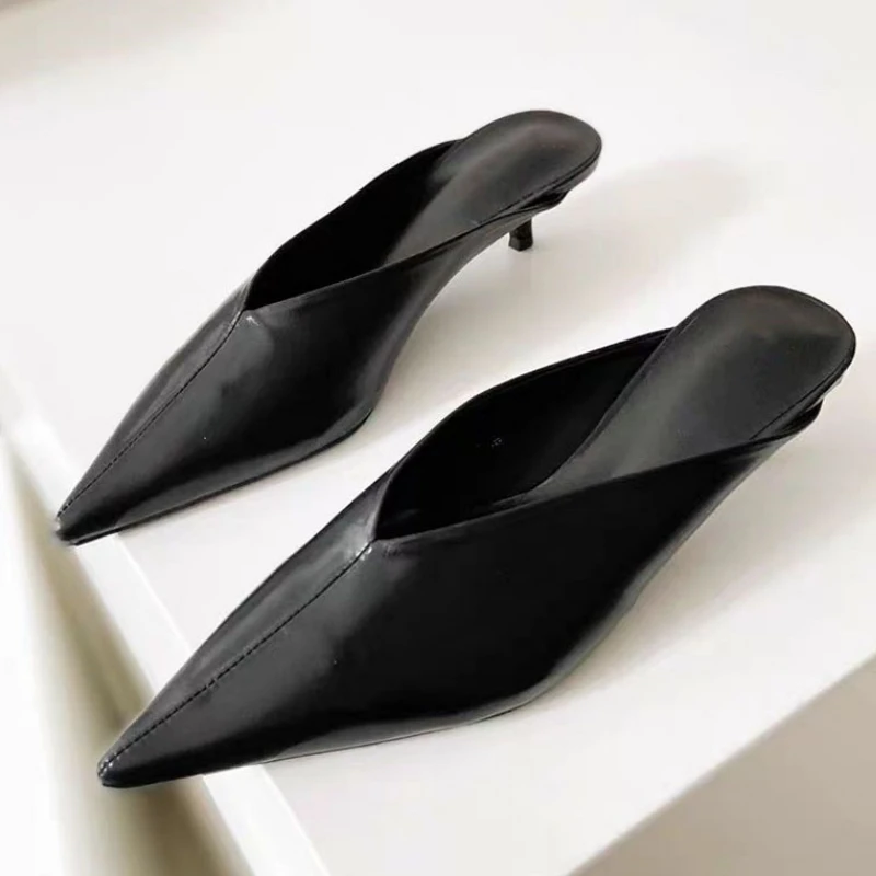White Pointed Toe Sewing Slippers for Women Designer Spring Black Mid-Heel Sandals Retro Stiletto Mules Ladies Chaussure Femme
White Pointed Toe Sewing Slippers for Women Designer Spring Black Mid-Heel Sandals Retro Stiletto Mules Ladies Chaussure Femme