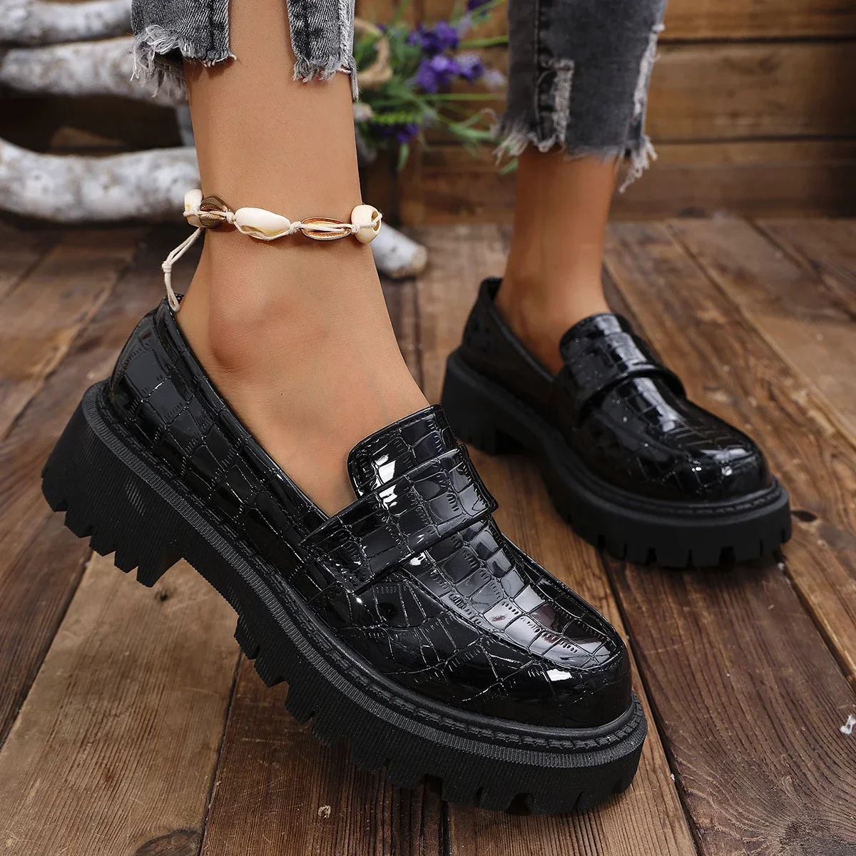 2025 Spring Women's Chunky Platform Loafers Thick Sole Slip On Casual Shoes Woman Fashion Black Patent Leather Jk Uniform Shoes
2025 Spring Women's Chunky Platform Loafers Thick Sole Slip On Casual Shoes Woman Fashion Black Patent Leather Jk Uniform Shoes