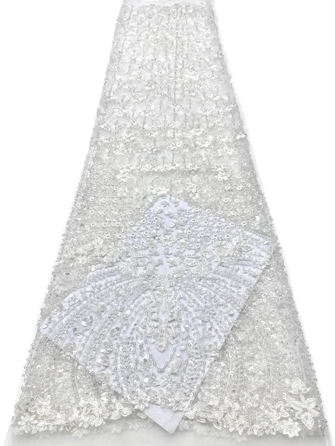 Africa Nigerian Beaded French Mesh Lace With Sequins High Quality Embroidery Lace Sequins Lace For Wedding Dresses Women Sewing
Africa Nigerian Beaded French Mesh Lace With Sequins High Quality Embroidery Lace Sequins Lace For Wedding Dresses Women Sewing