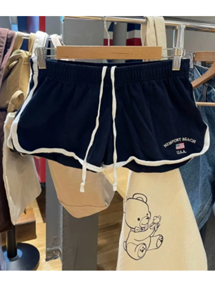 Casual Women Navy Drawstring Shorts 2023 Summer Fashion Elastic Waist Flag OF USA Embroidery Shorts Female Chic Bottoms
Casual Women Navy Drawstring Shorts 2023 Summer Fashion Elastic Waist Flag OF USA Embroidery Shorts Female Chic Bottoms