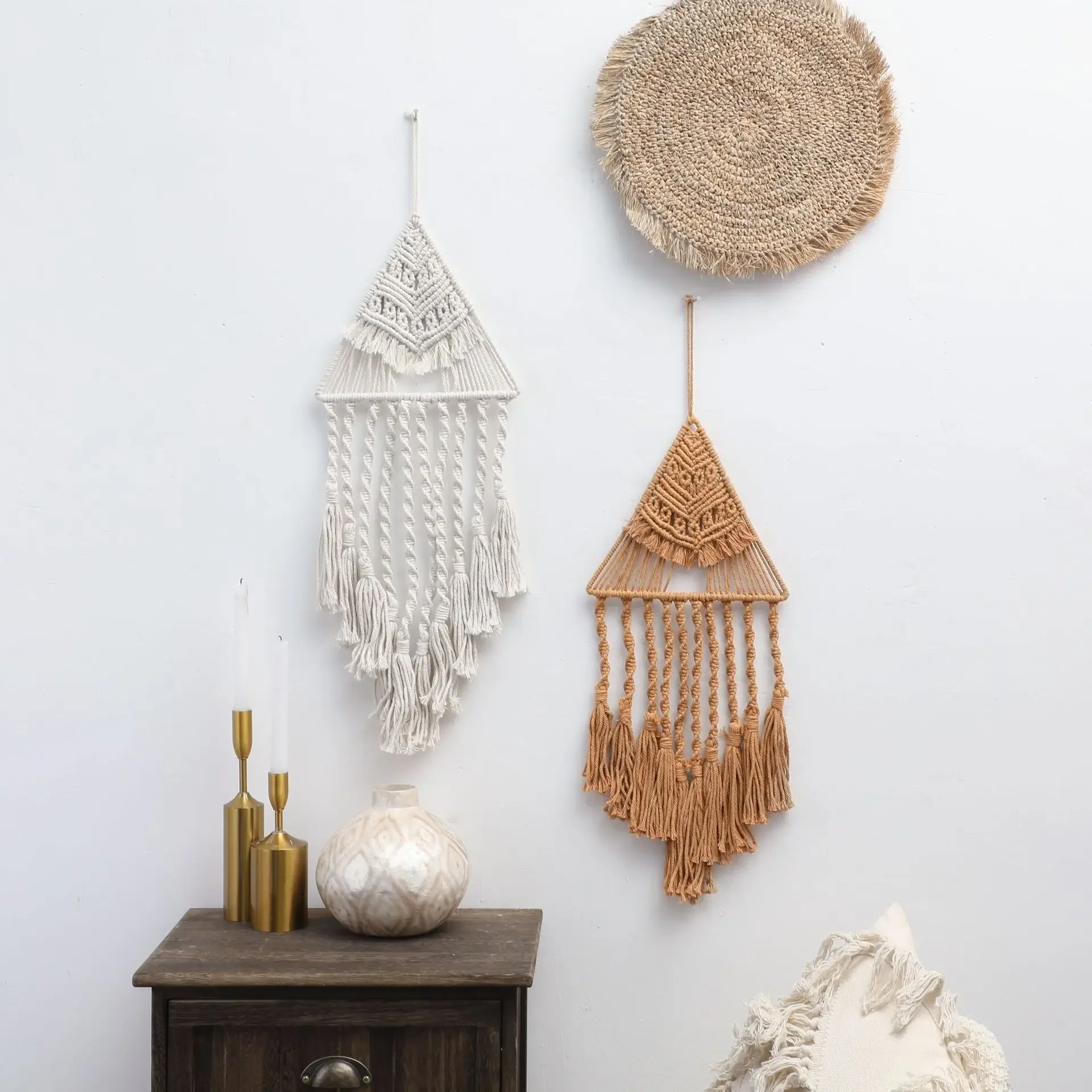 Handwoven Tapestries Home Decoration Mesh Bohemian Jewelry Personalized Triangle Dream Catcher Pendant Pendant
Handwoven Tapestries Home Decoration Mesh Bohemian Jewelry Personalized Triangle Dream Catcher Pendant Pendant