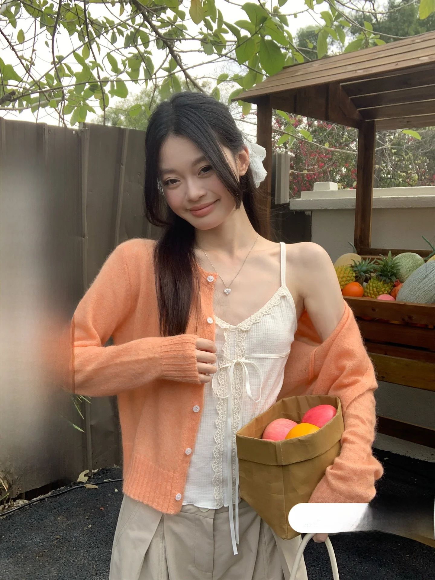 Song Zhengen Light Orange Thin round Neck Knitted Open Cardigan Women's Loose Korean Style High-End Unique Beautiful Top
Song Zhengen Light Orange Thin round Neck Knitted Open Cardigan Women's Loose Korean Style High-End Unique Beautiful Top
