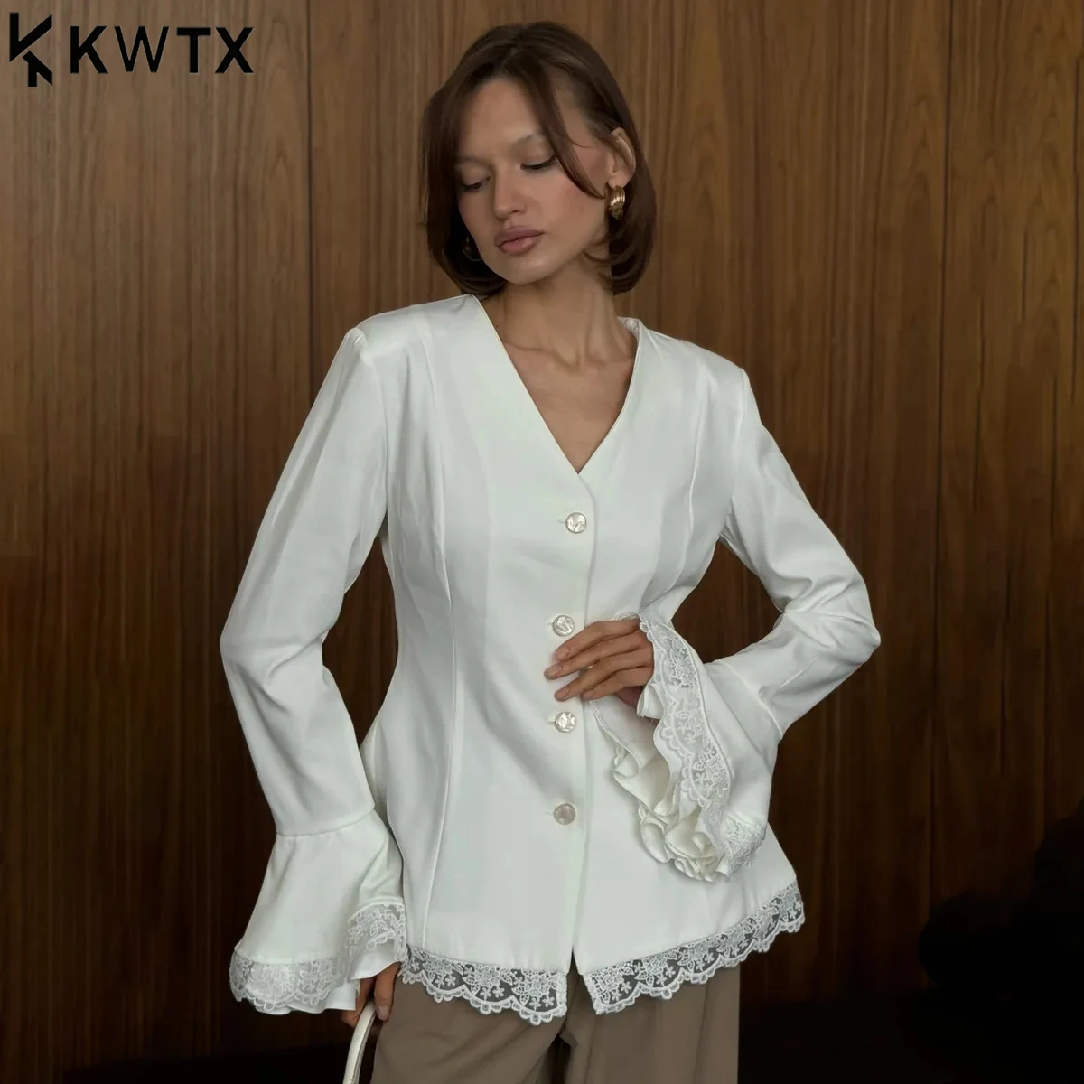 kwtx 2026 New Arrival EMBERENS Women's White Blazer, Elegant Lace Trim Flared Cuffs Buttoned Suit Jacket, Casual Office Party
kwtx 2026 New Arrival EMBERENS Women's White Blazer, Elegant Lace Trim Flared Cuffs Buttoned Suit Jacket, Casual Office Party