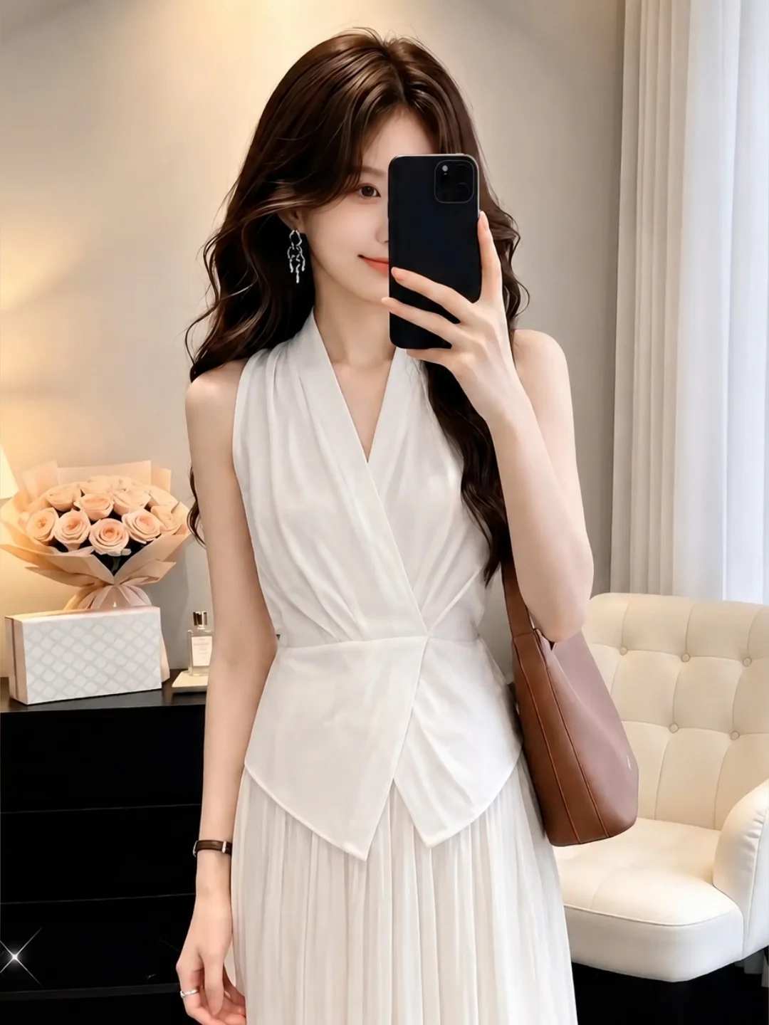 Slimming V-Neck Sleeveless Vest Women's Fashionable Versatile Color Commute Design Summer 2026 Korean Style Straight Cut
Slimming V-Neck Sleeveless Vest Women's Fashionable Versatile Color Commute Design Summer 2026 Korean Style Straight Cut
