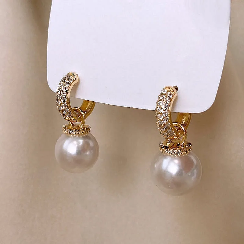 Korean Style Micro Pave Two-Way Pearl Micro Pave Zircon Earrings Elegant Fashion Light Luxury Earrings for Women
Korean Style Micro Pave Two-Way Pearl Micro Pave Zircon Earrings Elegant Fashion Light Luxury Earrings for Women