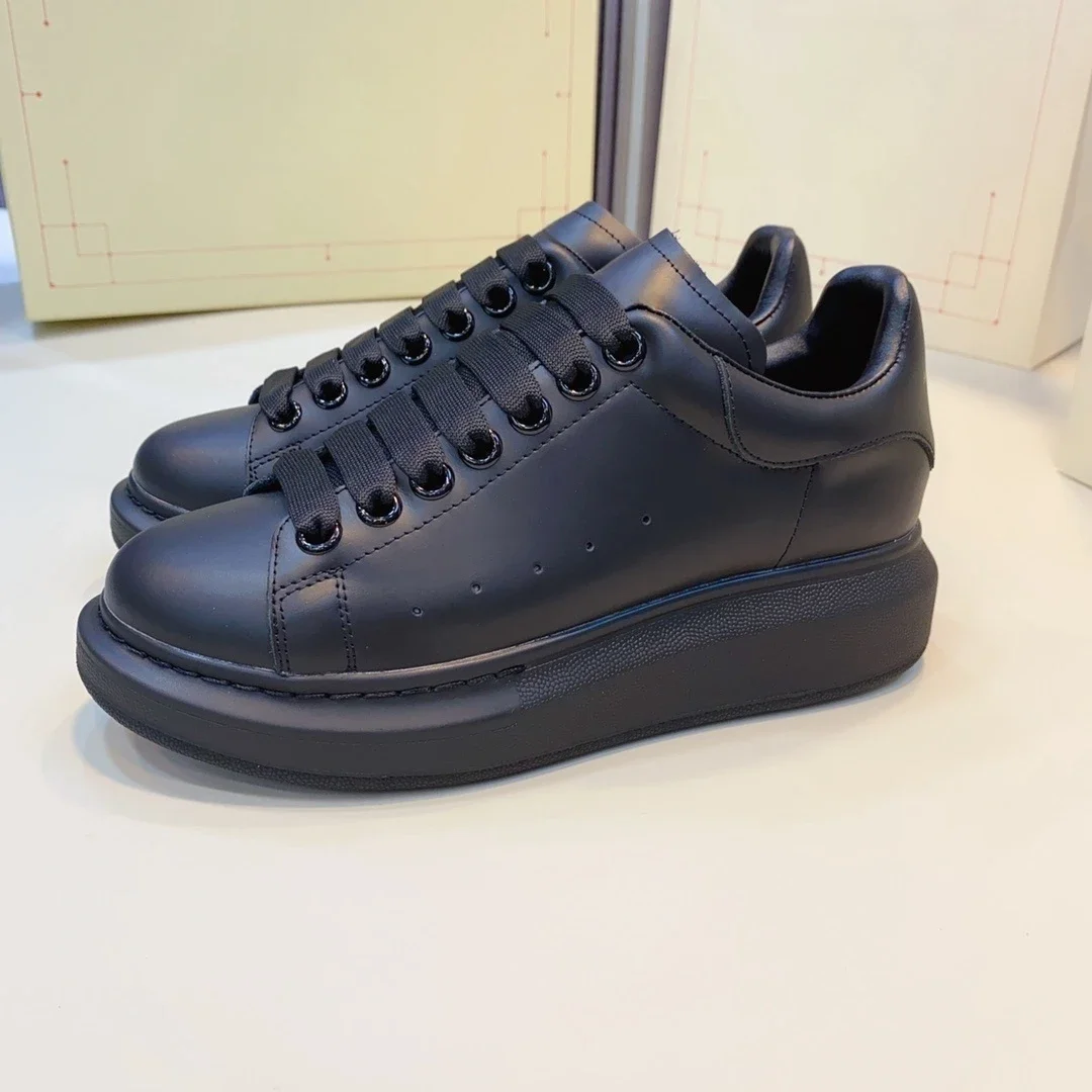 Top High Quality Womens Trendy Casual Shoes 34-46 Luxury Mens Real Leather Unisex Sneakers Designr Lovers Tide Shoes YN00032
Top High Quality Womens Trendy Casual Shoes 34-46 Luxury Mens Real Leather Unisex Sneakers Designr Lovers Tide Shoes YN00032