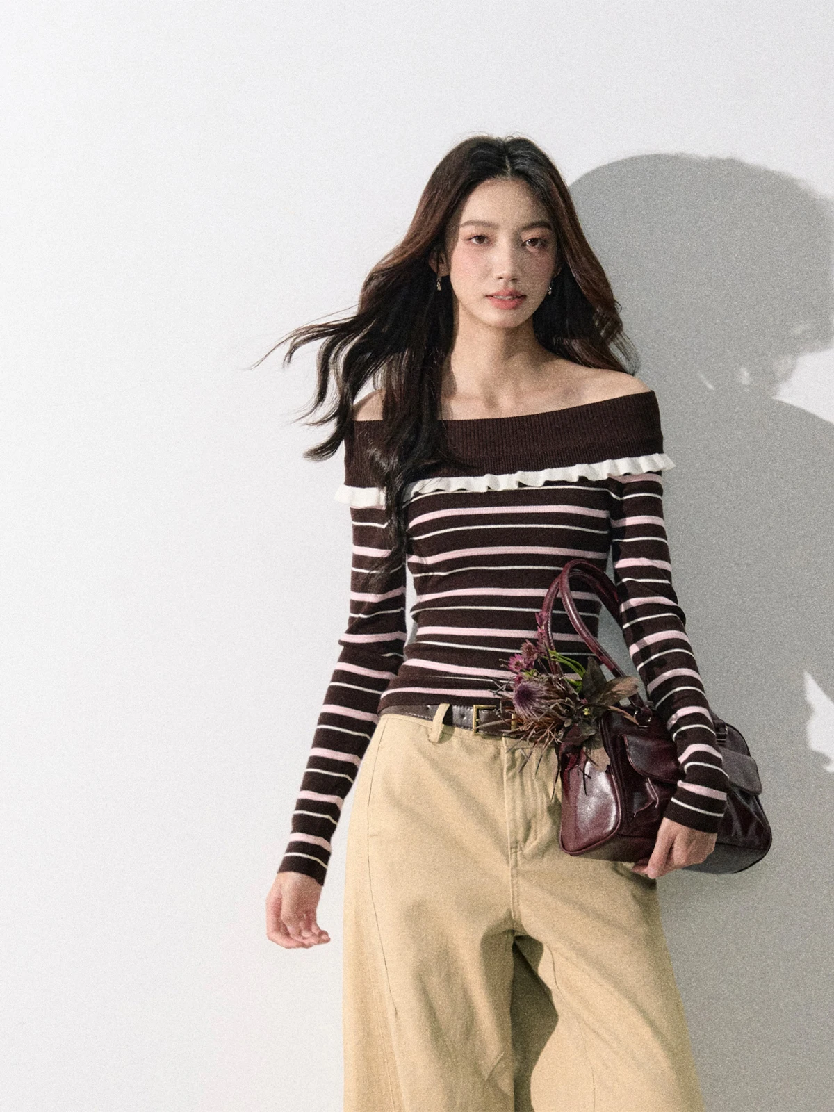 LREEDOM 825 Vintage Rose Stripe One-oulder round Ne Two-Way Wear Knitted Top for Women Comfortable Fit Wool Blend Long ...
LREEDOM 825 Vintage Rose Stripe One-oulder round Ne Two-Way Wear Knitted Top for Women Comfortable Fit Wool Blend Long ...