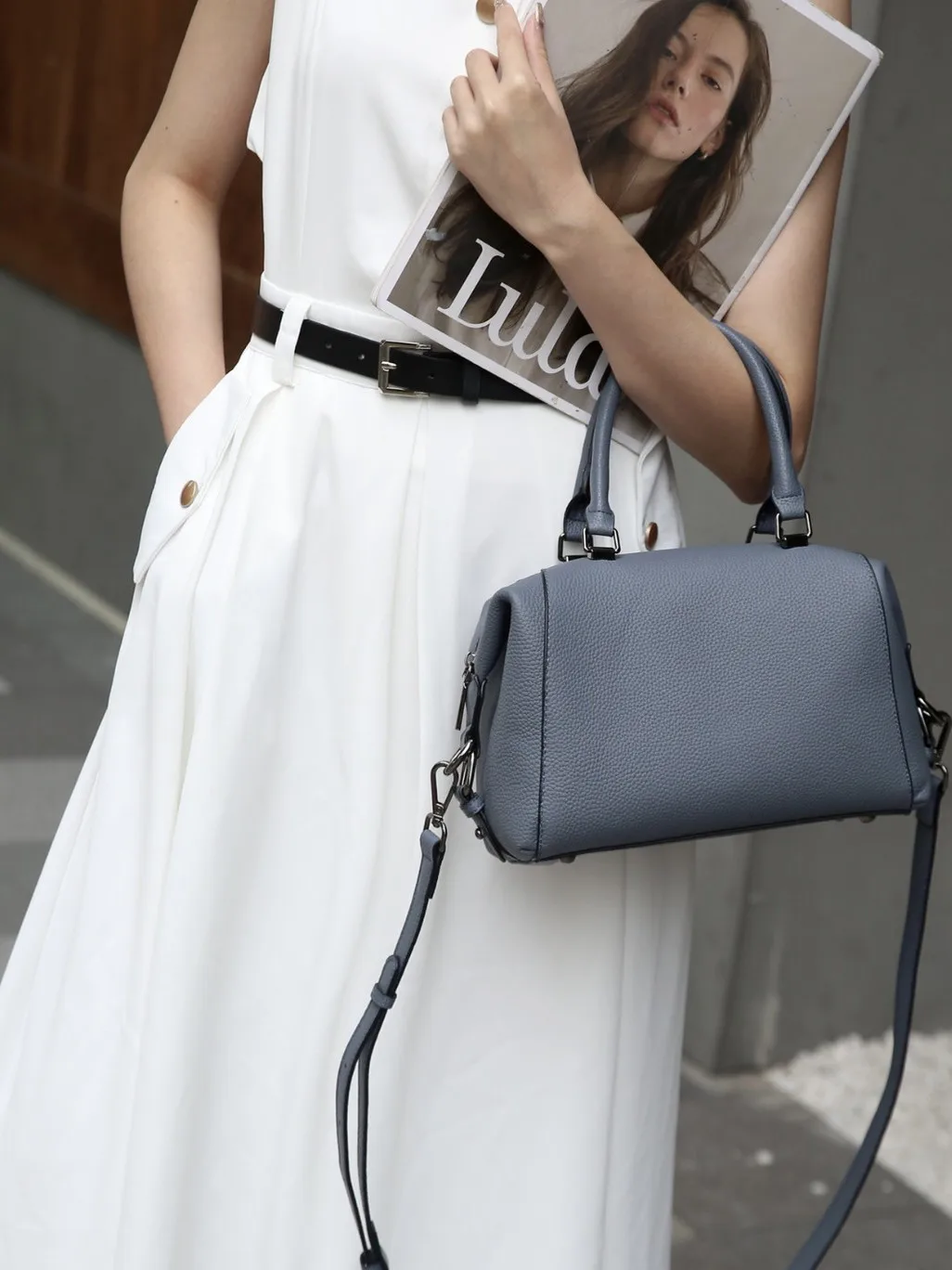 Trendy Togo Top Layer Cowhide Boston Bag Crossbody oulder Handbag Faionable Single Strap Bag for Men And Women
Trendy Togo Top Layer Cowhide Boston Bag Crossbody oulder Handbag Faionable Single Strap Bag for Men And Women