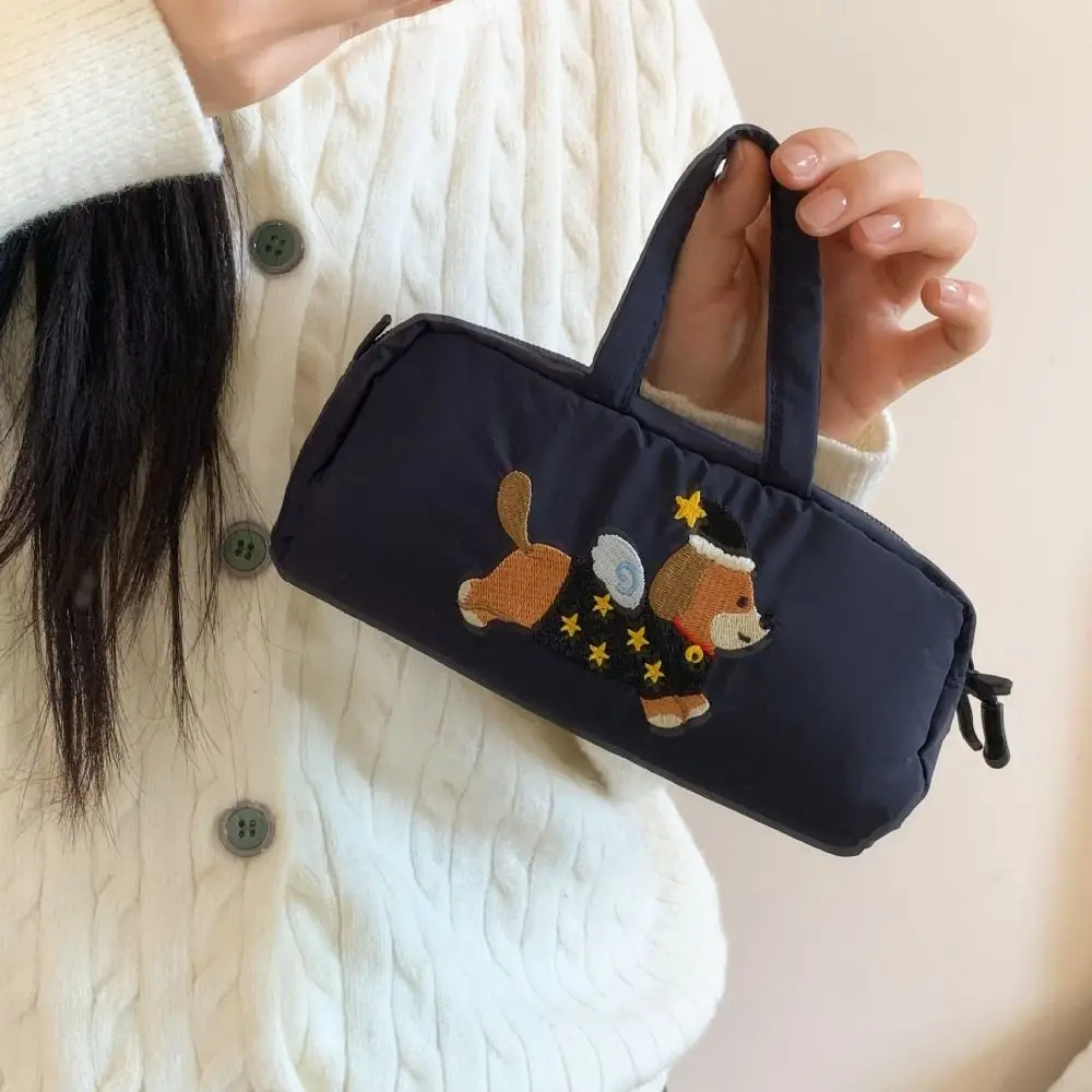 Пенал с вышивкой в виде мультяшной собаки, настольный органайзер, принт щенка, вместительный пенал для хранения канцелярских принадлежностей
Пенал с вышивкой в виде мультяшной собаки, настольный органайзер, принт щенка, вместительный пенал для хранения канцелярских принадлежностей