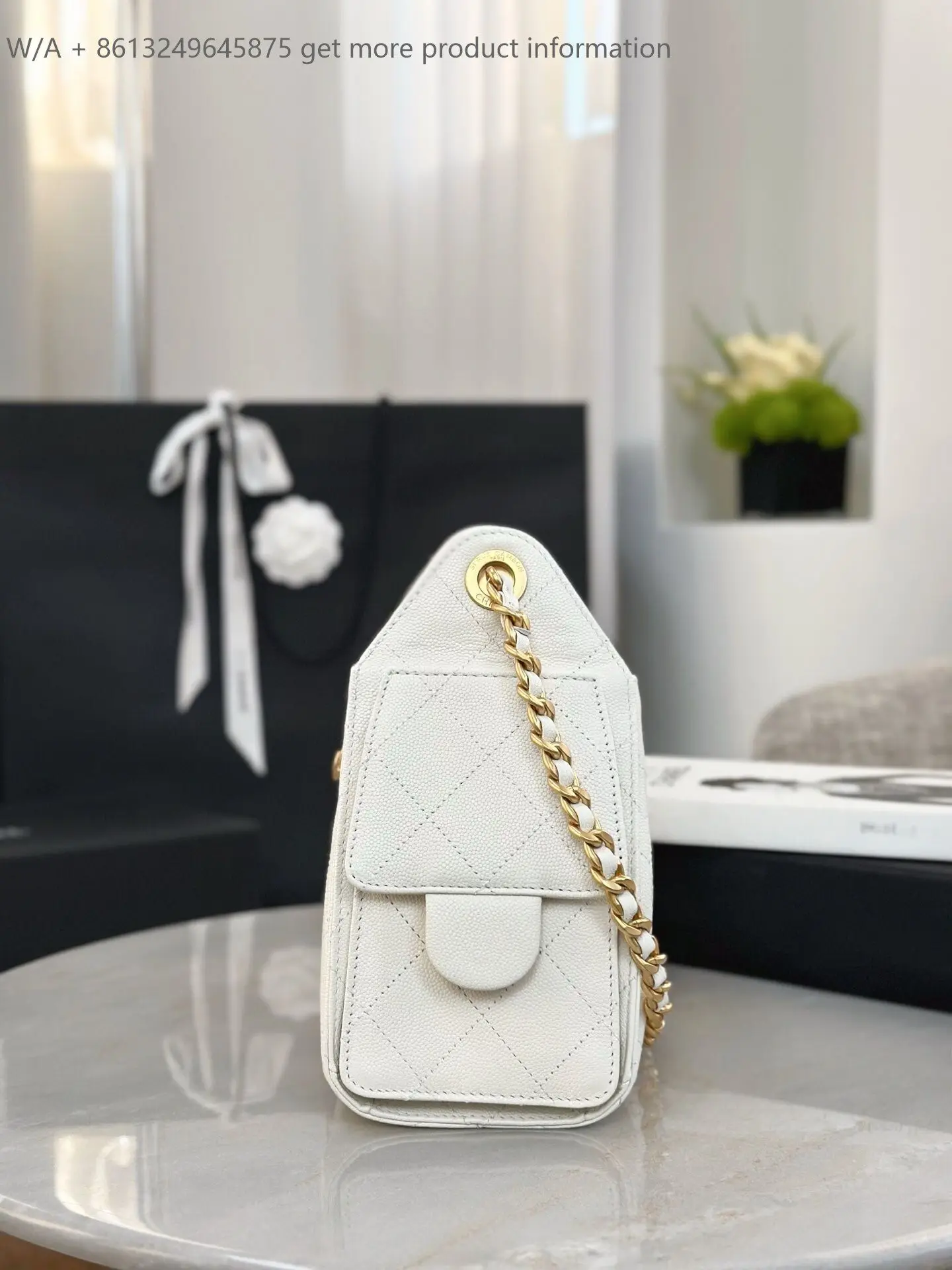 Fashion All-match Universal Daily Must-have Solid Leather Bag Light Portable Top Handle Crossbody Casual Outfit Styling Purse
Fashion All-match Universal Daily Must-have Solid Leather Bag Light Portable Top Handle Crossbody Casual Outfit Styling Purse